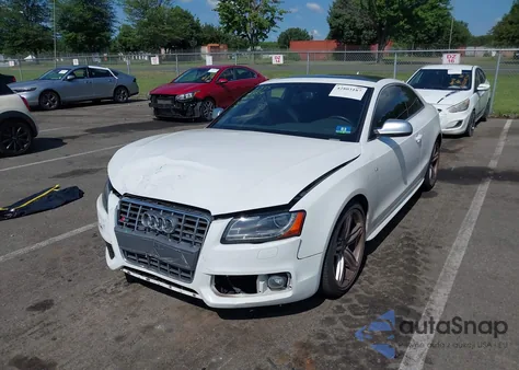 2011 Audi S5 4.2 Premium Plus from USA, damaged, VIN WAUCVAFR2BA003356